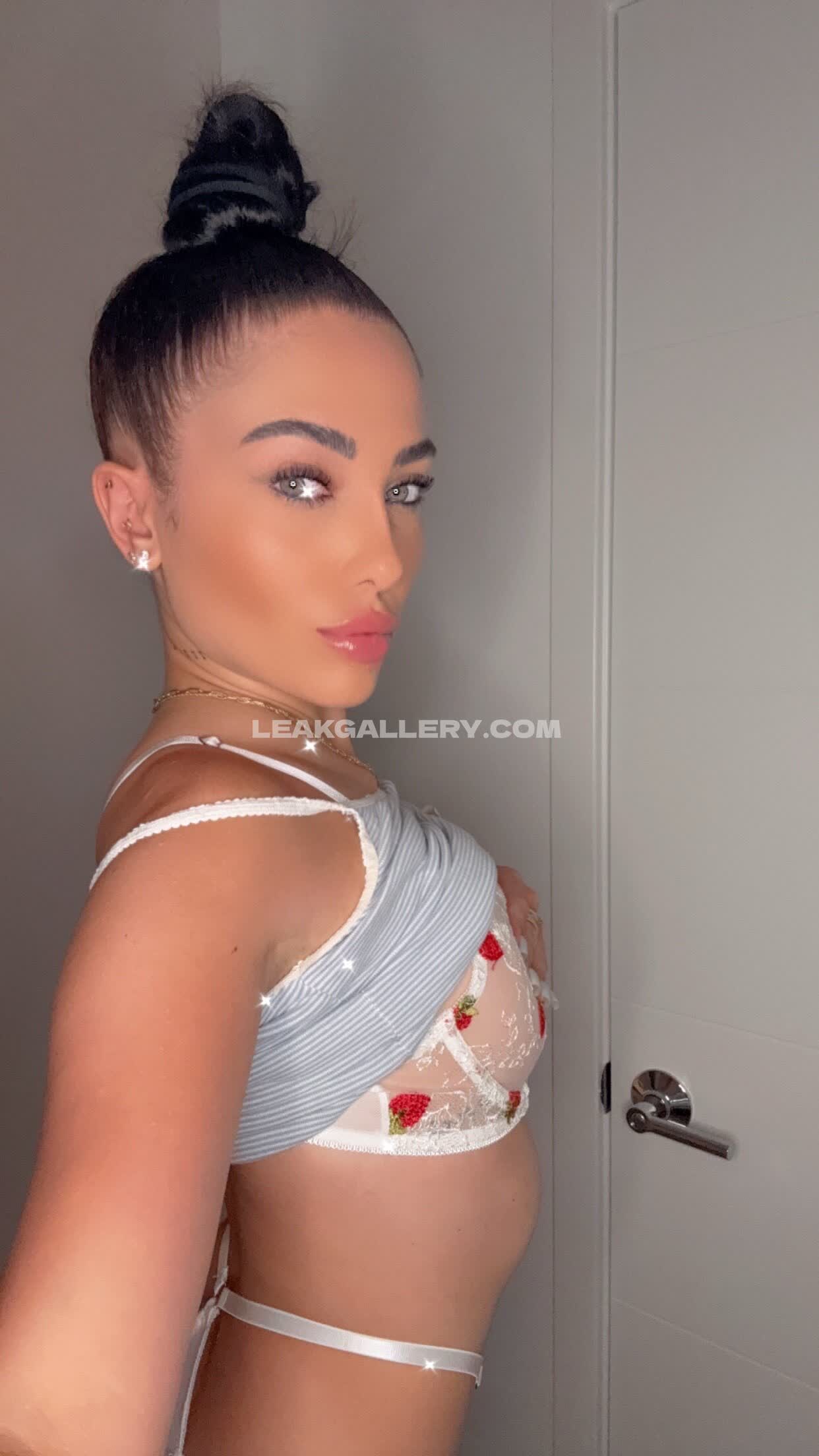 Gigipapasavvas Exclusive Leaked Nude OnlyFans #9056662