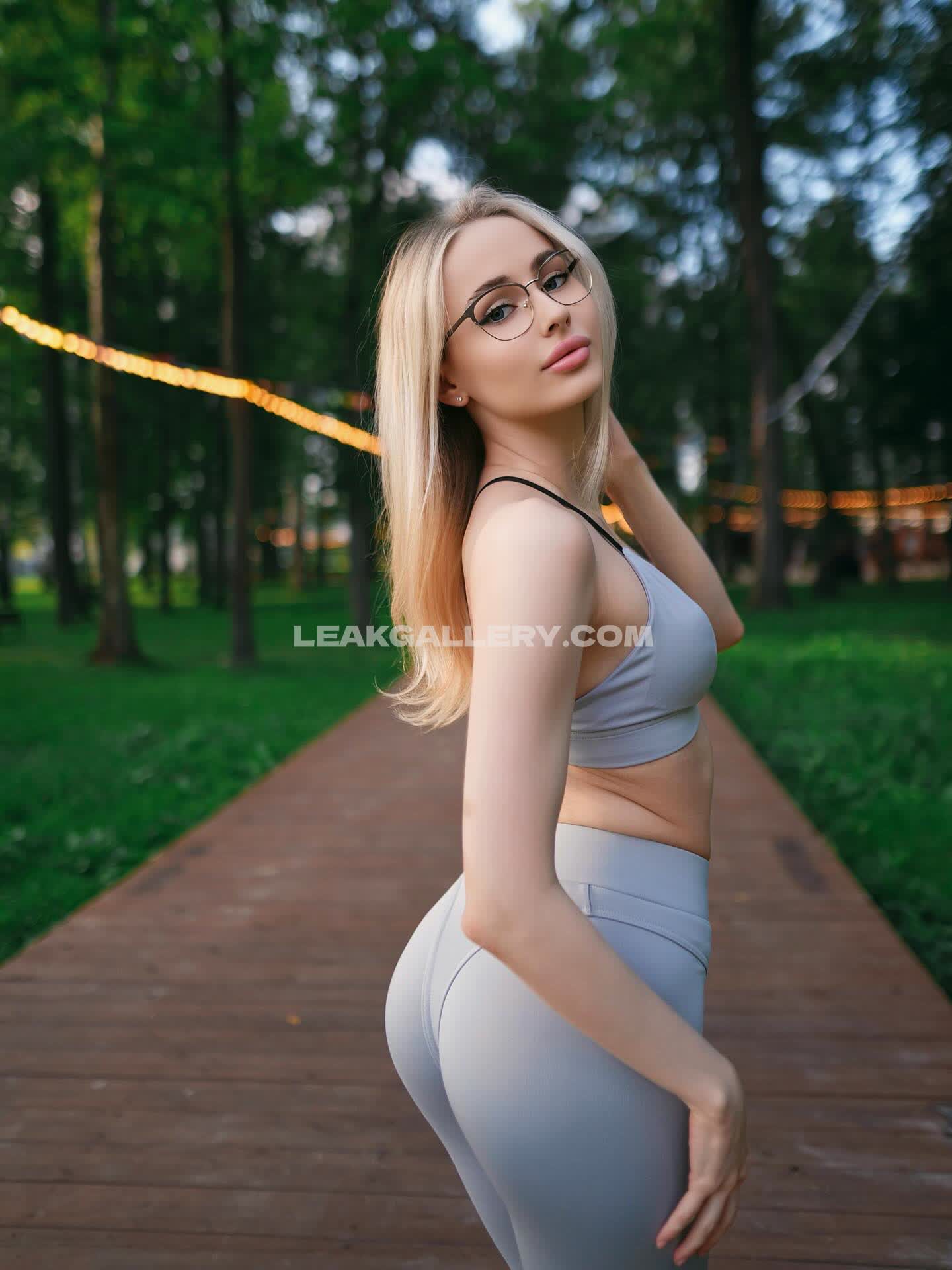 Gloriamatvien Exclusive Leaked Nude OnlyFans #9533157
