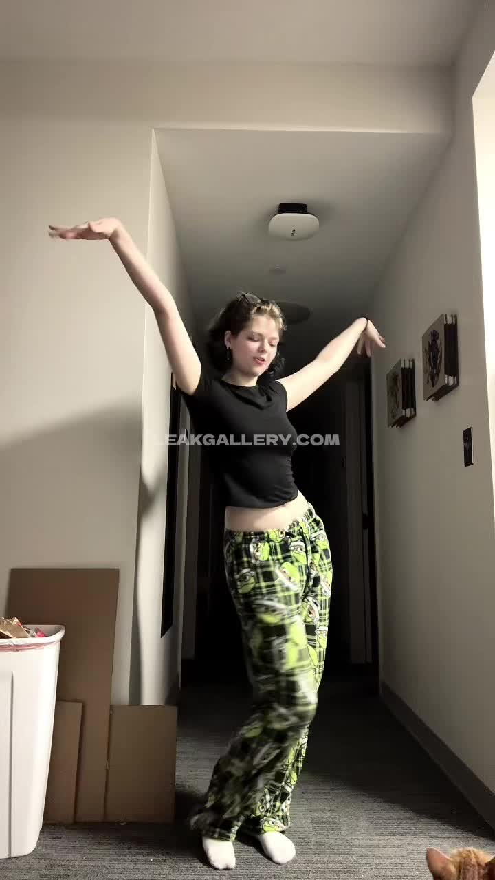 Grey._.tug9 Exclusive Leaked Nude OnlyFans #10359685