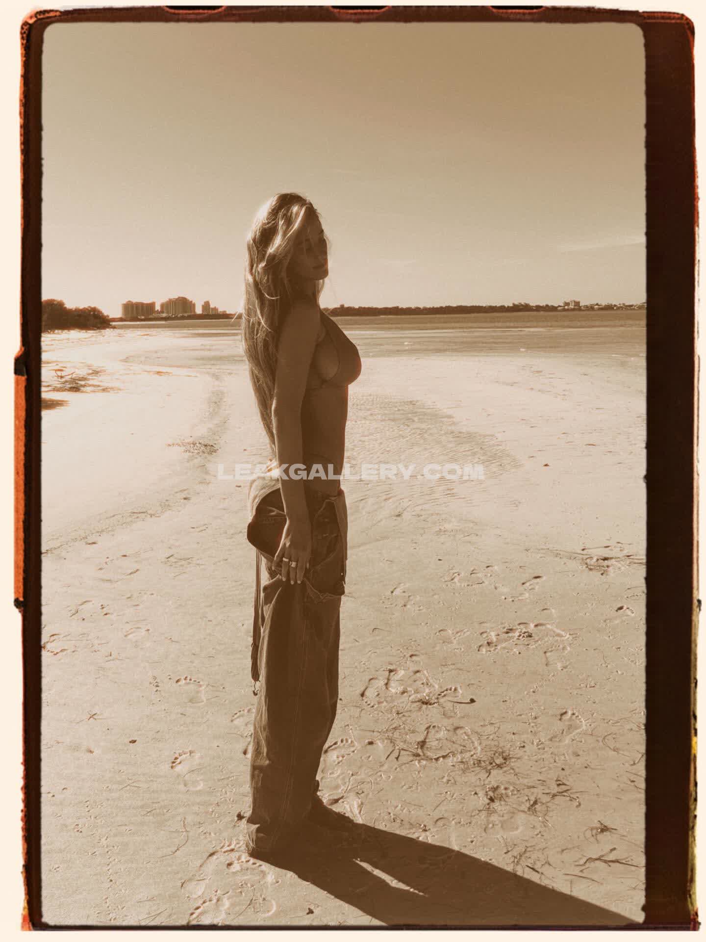 Hadelinemope Exclusive Leaked Nude OnlyFans #9940200