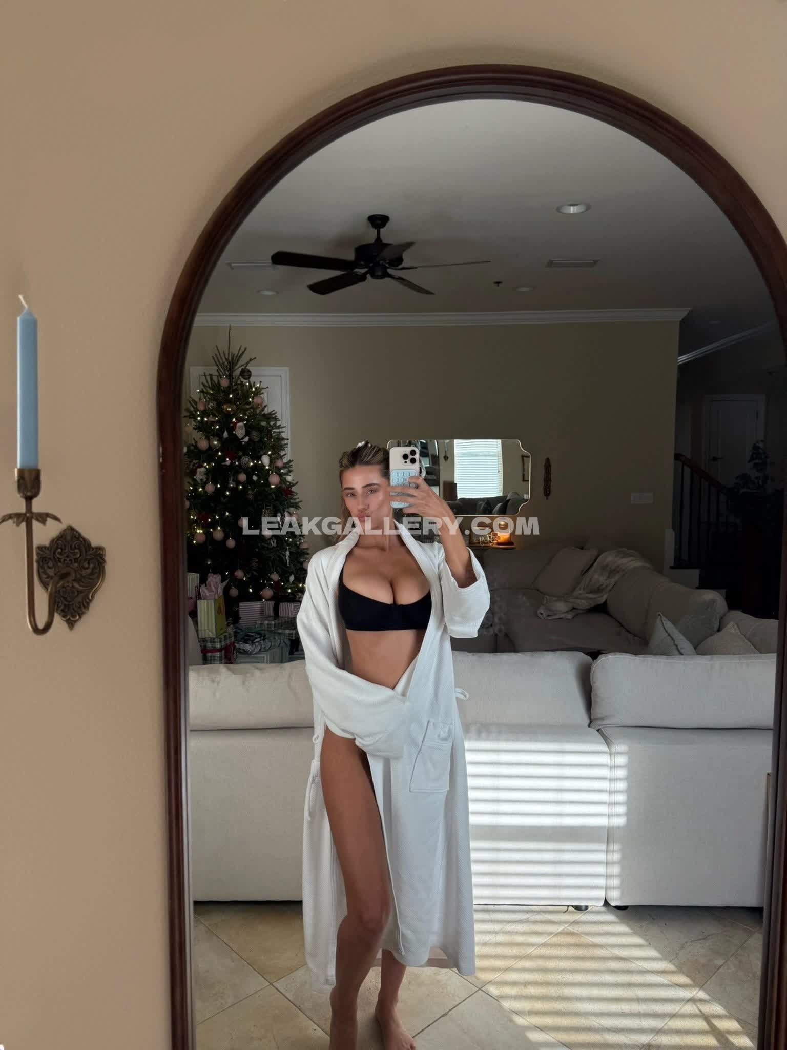 Hadelinemope Exclusive Leaked Nude OnlyFans #9261626