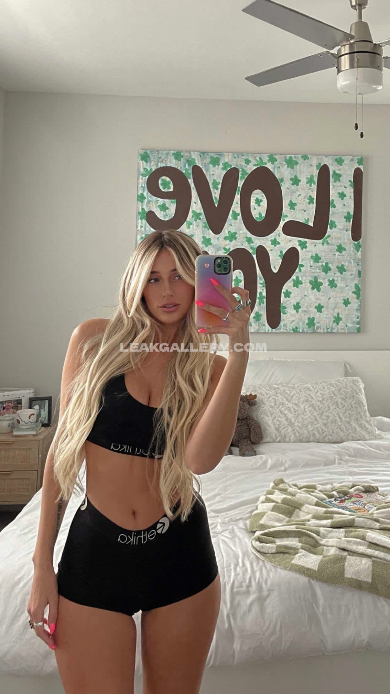 Hadelinemope Exclusive Leaked Nude OnlyFans #9259607