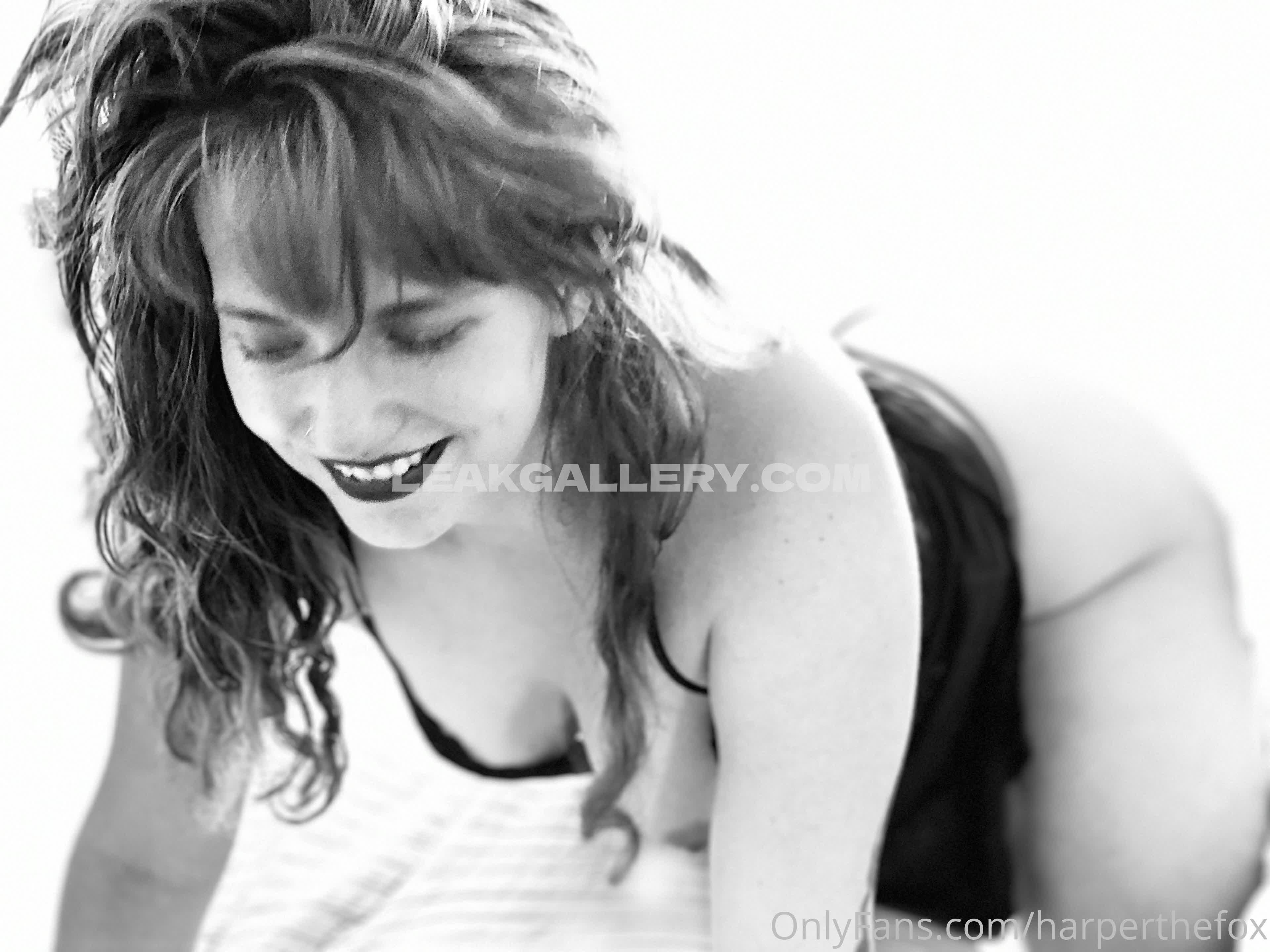 Harperthefox Exclusive Leaked Nude OnlyFans #8754701