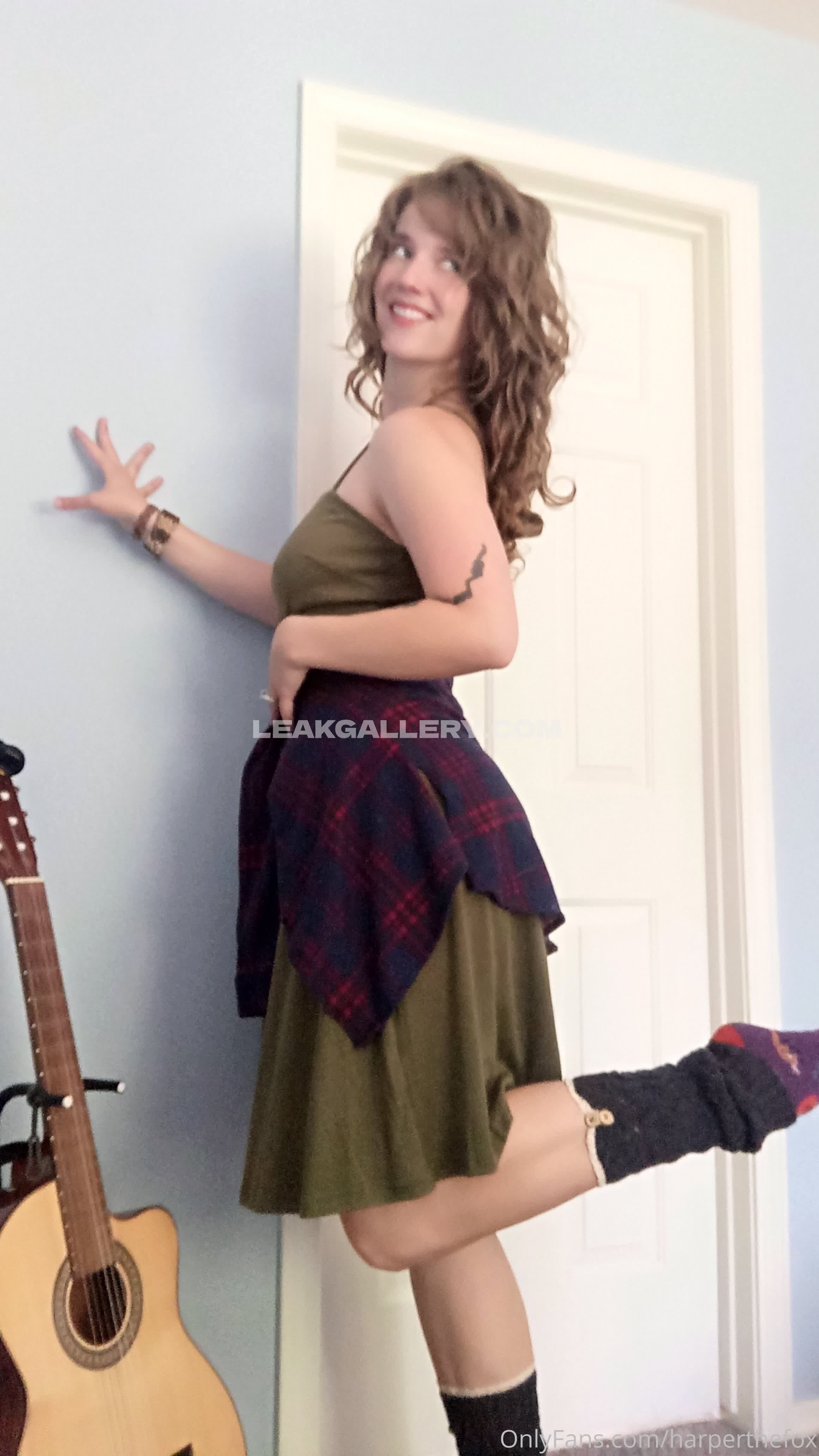 Harperthefox Exclusive Leaked Nude OnlyFans #8739317