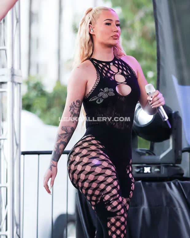 Iggyazalea Exclusive Leaked Nude OnlyFans #10538730
