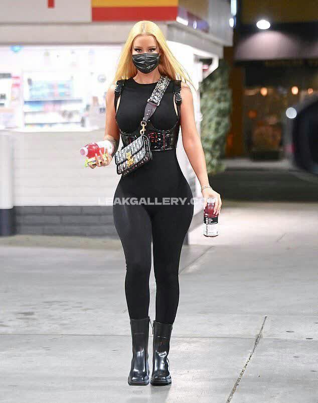 Iggyazalea Exclusive Leaked Nude OnlyFans #10538739