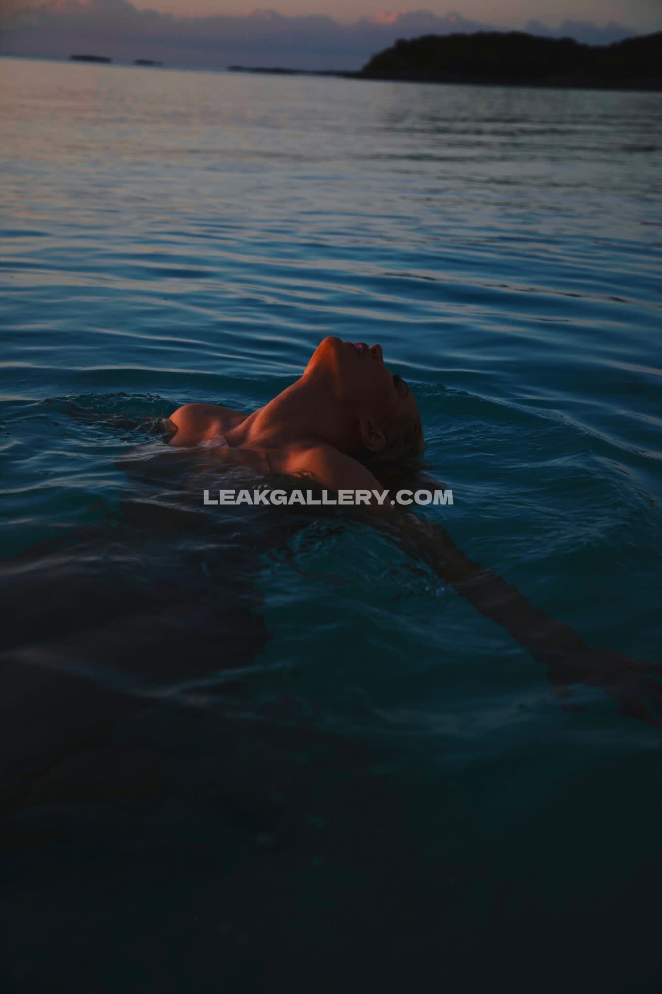 Iggyazalea Exclusive Leaked Nude OnlyFans #10538538