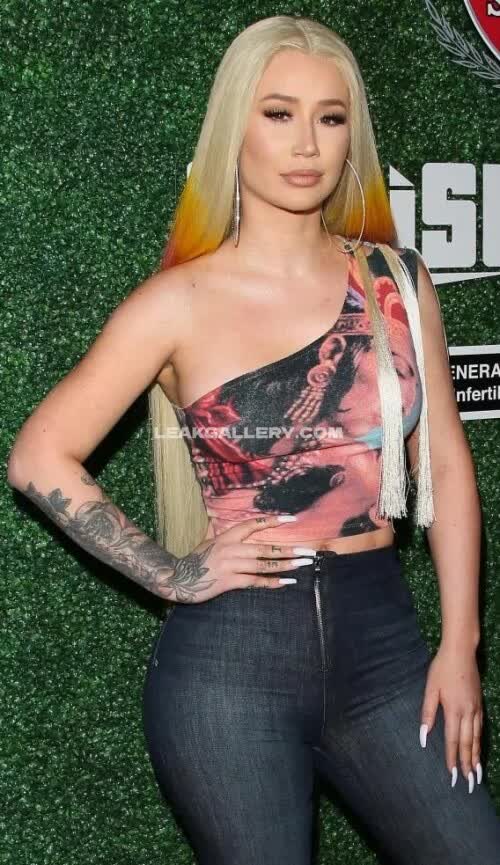 Iggyazalea Exclusive Leaked Nude OnlyFans #10538808