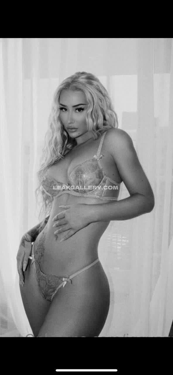 Iggyazalea Exclusive Leaked Nude OnlyFans #10538542