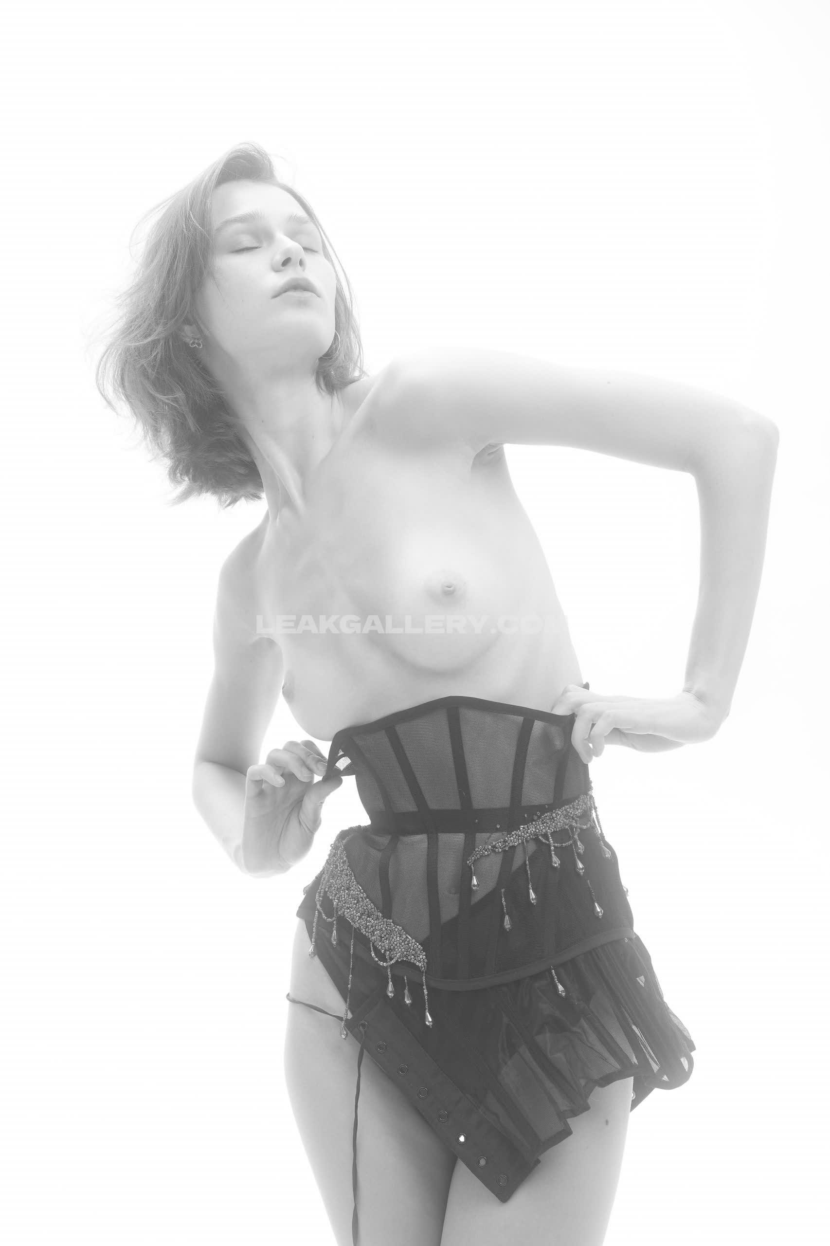Irina_tlch Exclusive Leaked Nude OnlyFans #9490834