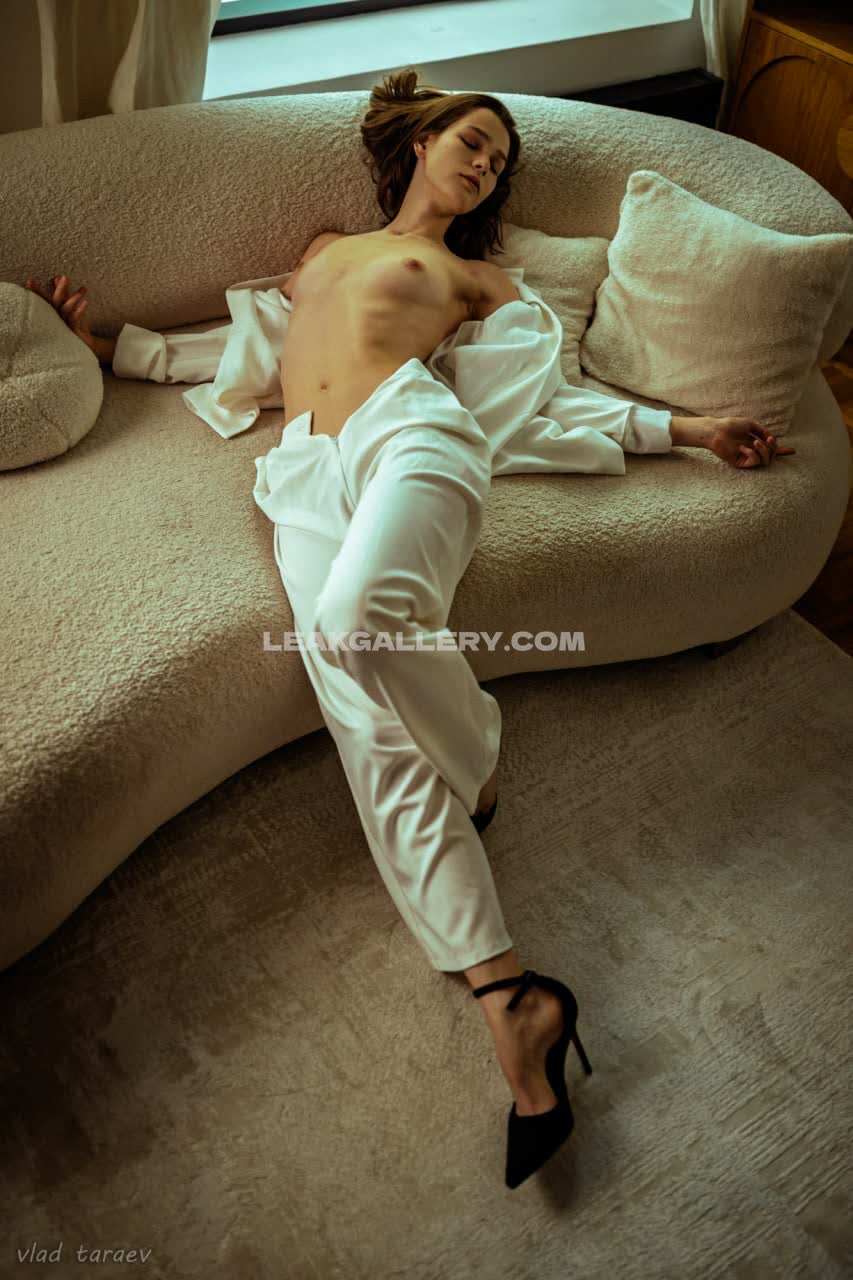 Irina_tlch Exclusive Leaked Nude OnlyFans #9490861