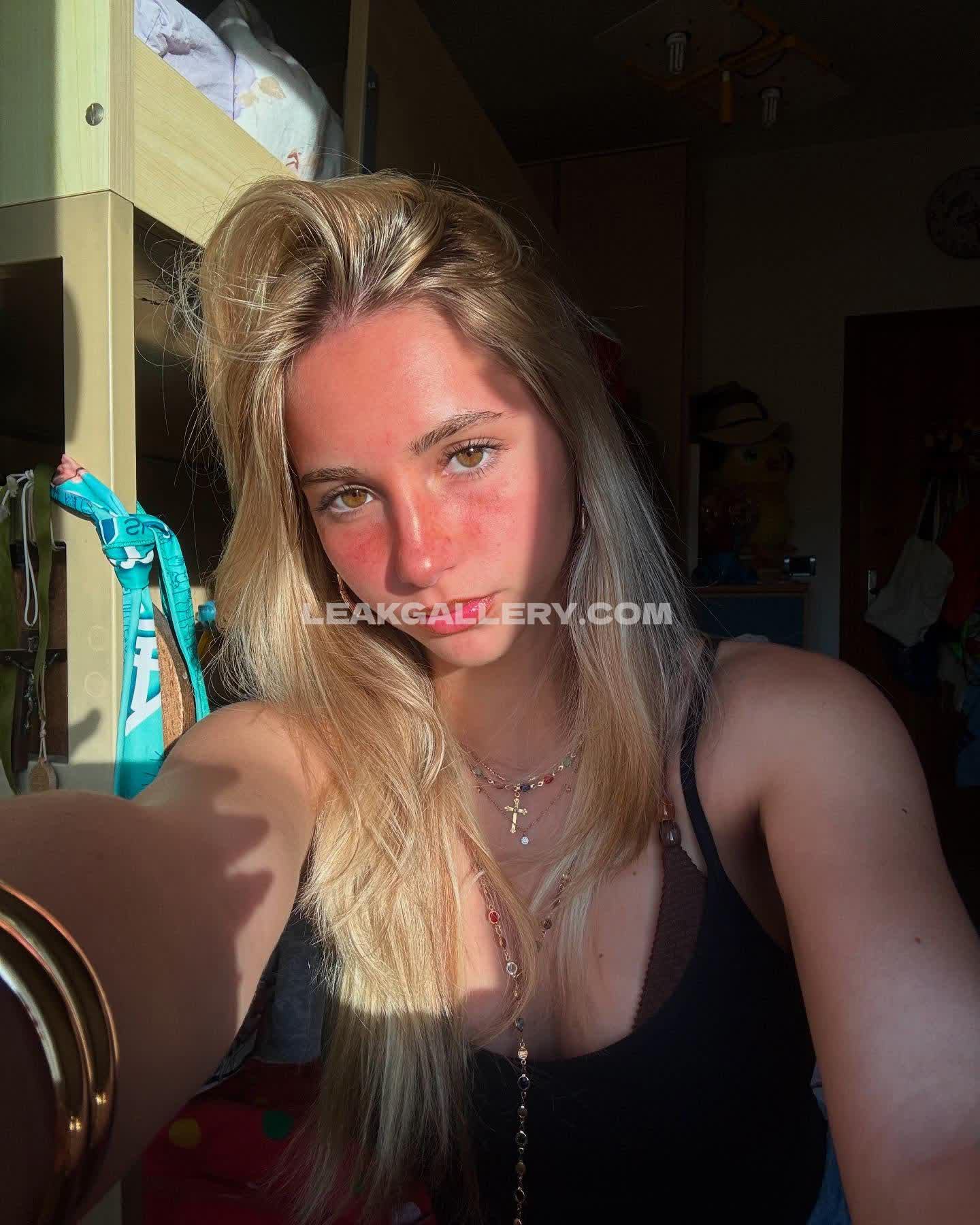 Iris Exclusive Leaked Nude OnlyFans #9121702