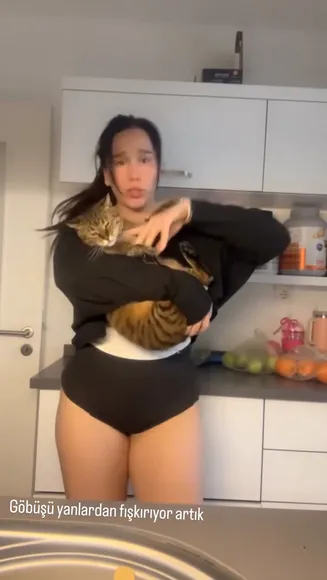 irmikfitt video thumbnail