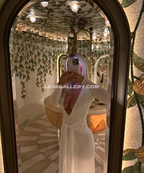 Izzytaffs Exclusive Leaked Nude OnlyFans #10819173