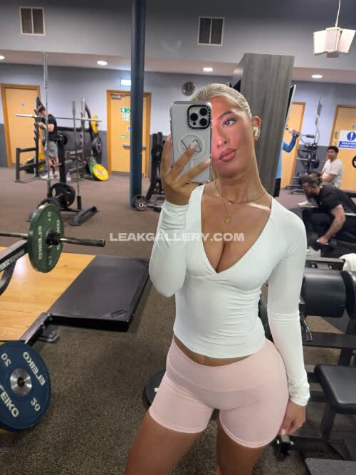 Izzytaffs Exclusive Leaked Nude OnlyFans #10822542