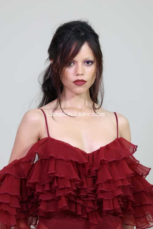 Jennaortega Exclusive Leaked Nude OnlyFans #10927977