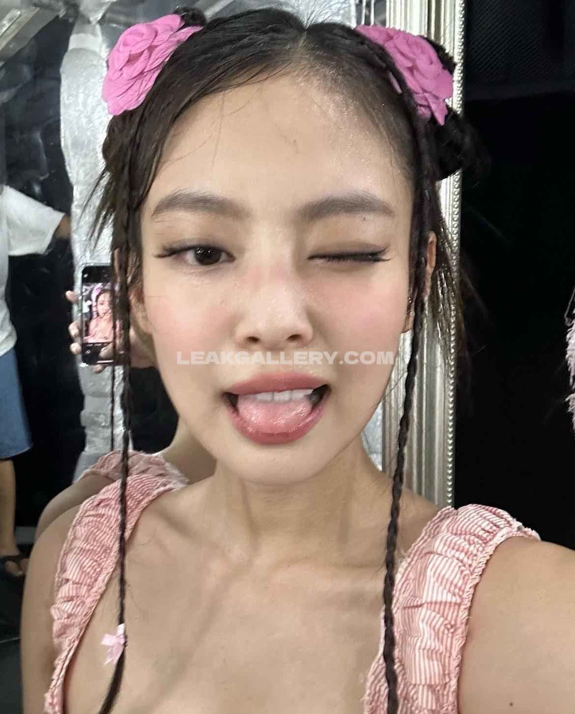 Jennierubyjane Exclusive Leaked Nude OnlyFans #10425218