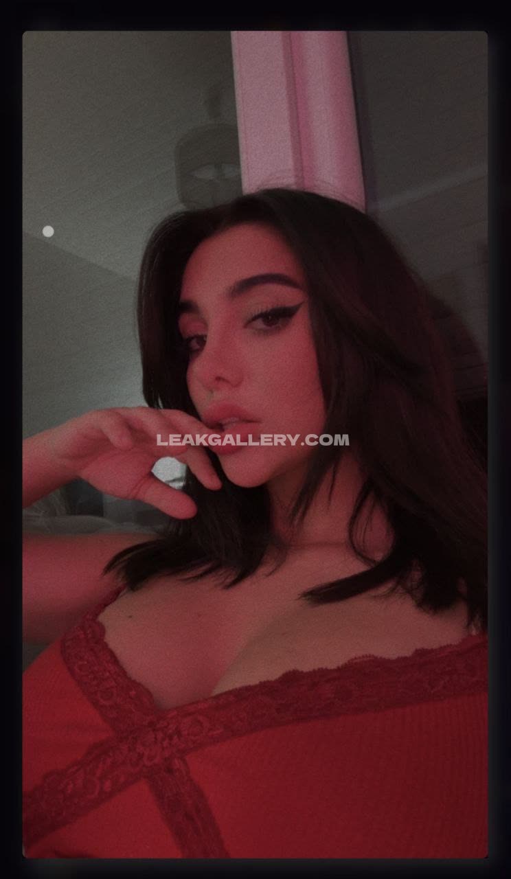 Juliabayonetta / Bayonetta OnlyFans Nudi in Esclusiva Trapela #9908558