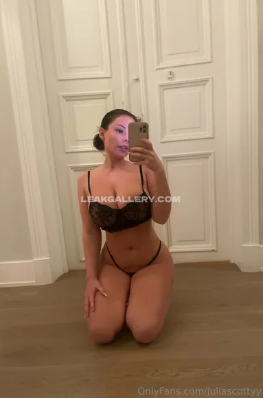 Juliascottyy Exclusive Leaked Nude OnlyFans #10076224