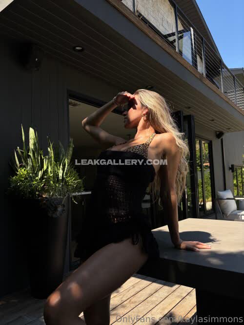 Kaylasimmons Exclusive Leaked Nude OnlyFans #10510676