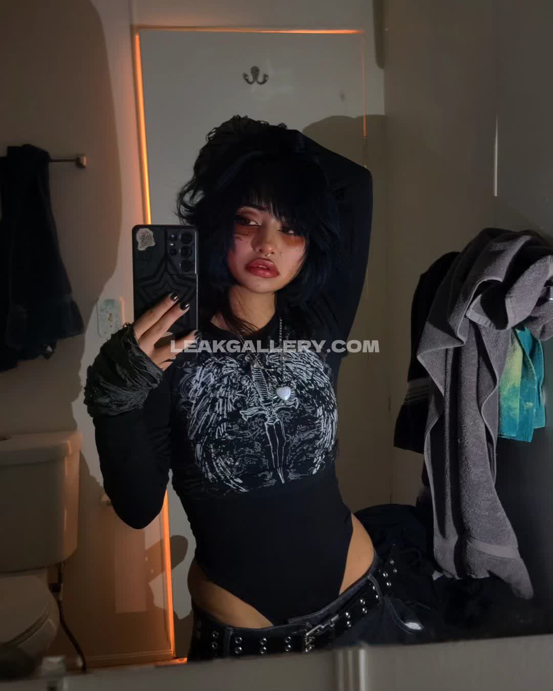 Kinsathic Exclusive Leaked Nude OnlyFans #9470129