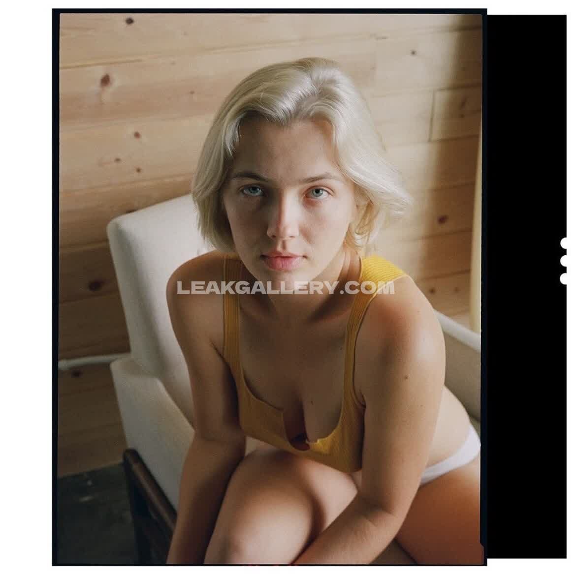 Kondrasofia Exclusive Leaked Nude OnlyFans #9570960