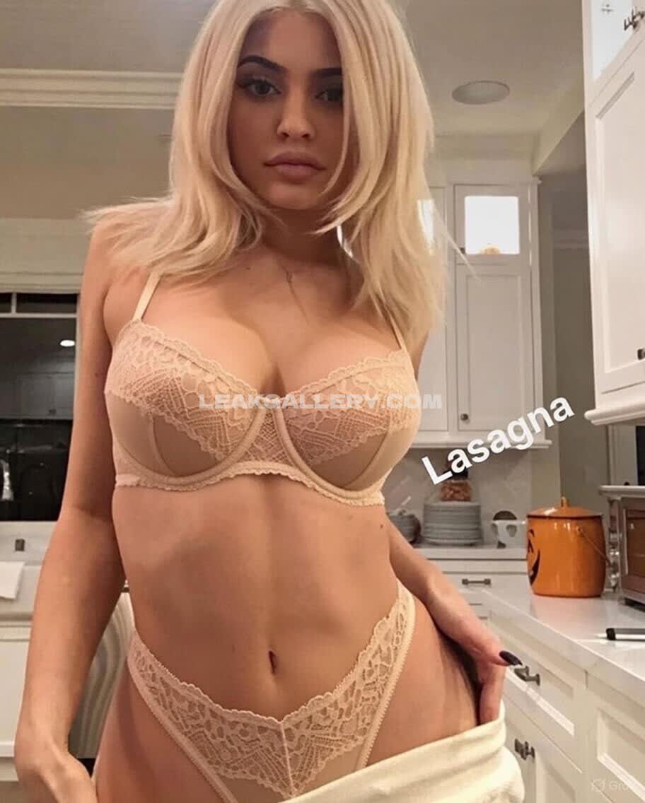 Kyliejenner Exclusive Leaked Nude OnlyFans #10241318