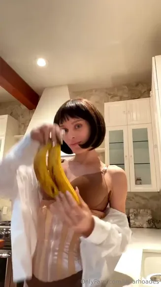 lanarhoades video thumbnail