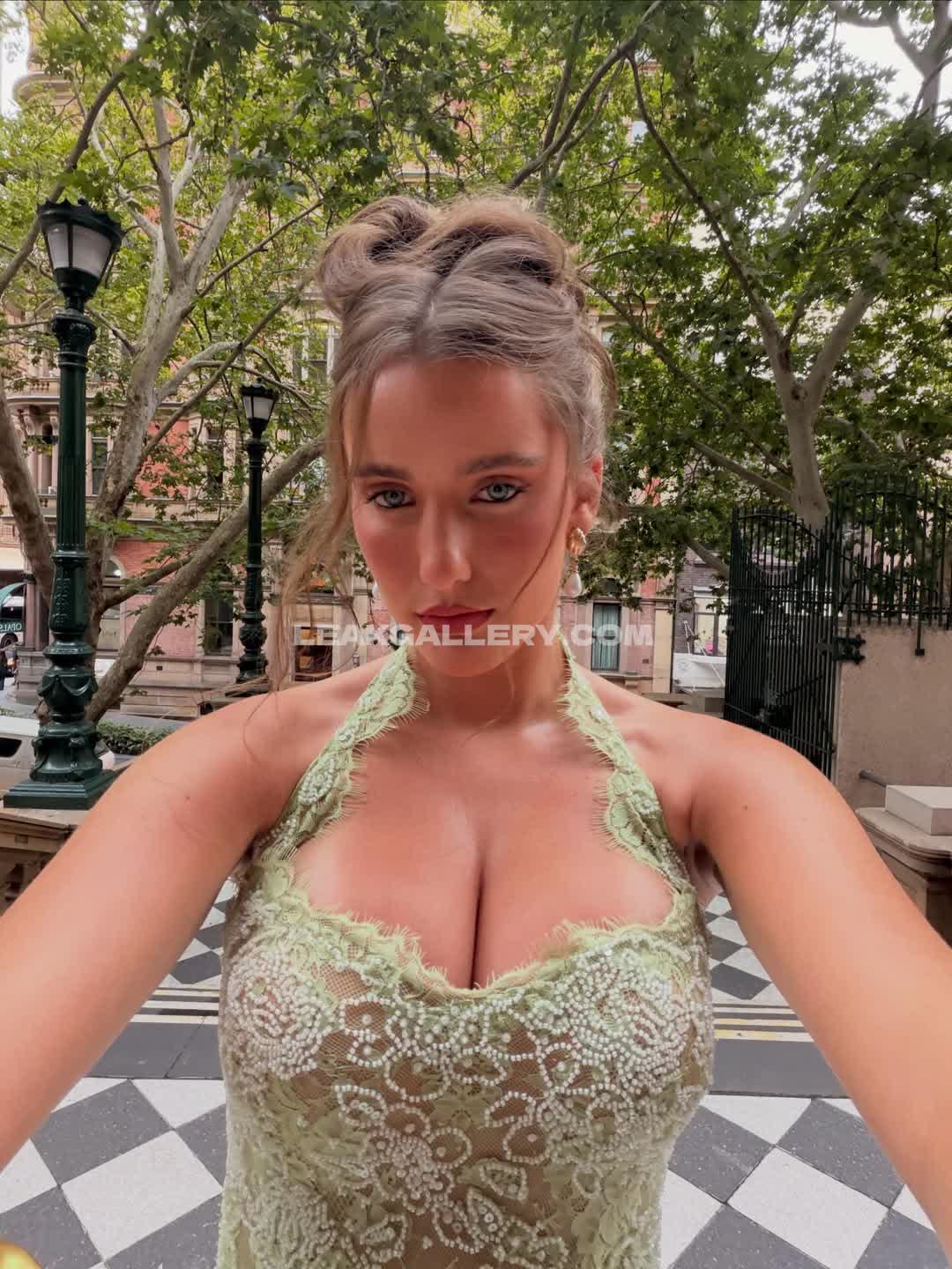 Lauramjj_ Exclusive Leaked Nude OnlyFans #10072158