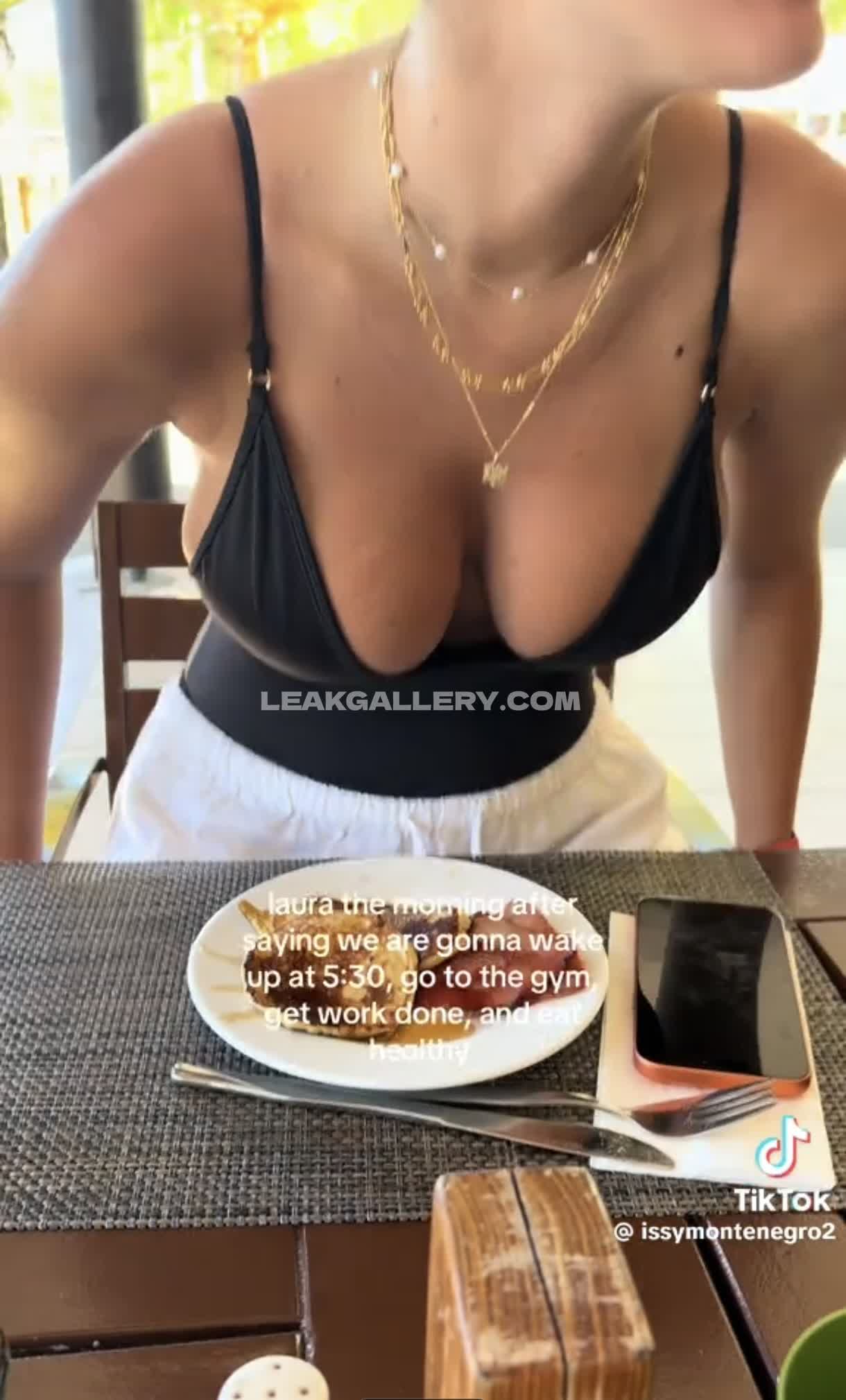 Lauramjj_ Exclusive Leaked Nude OnlyFans #9437628