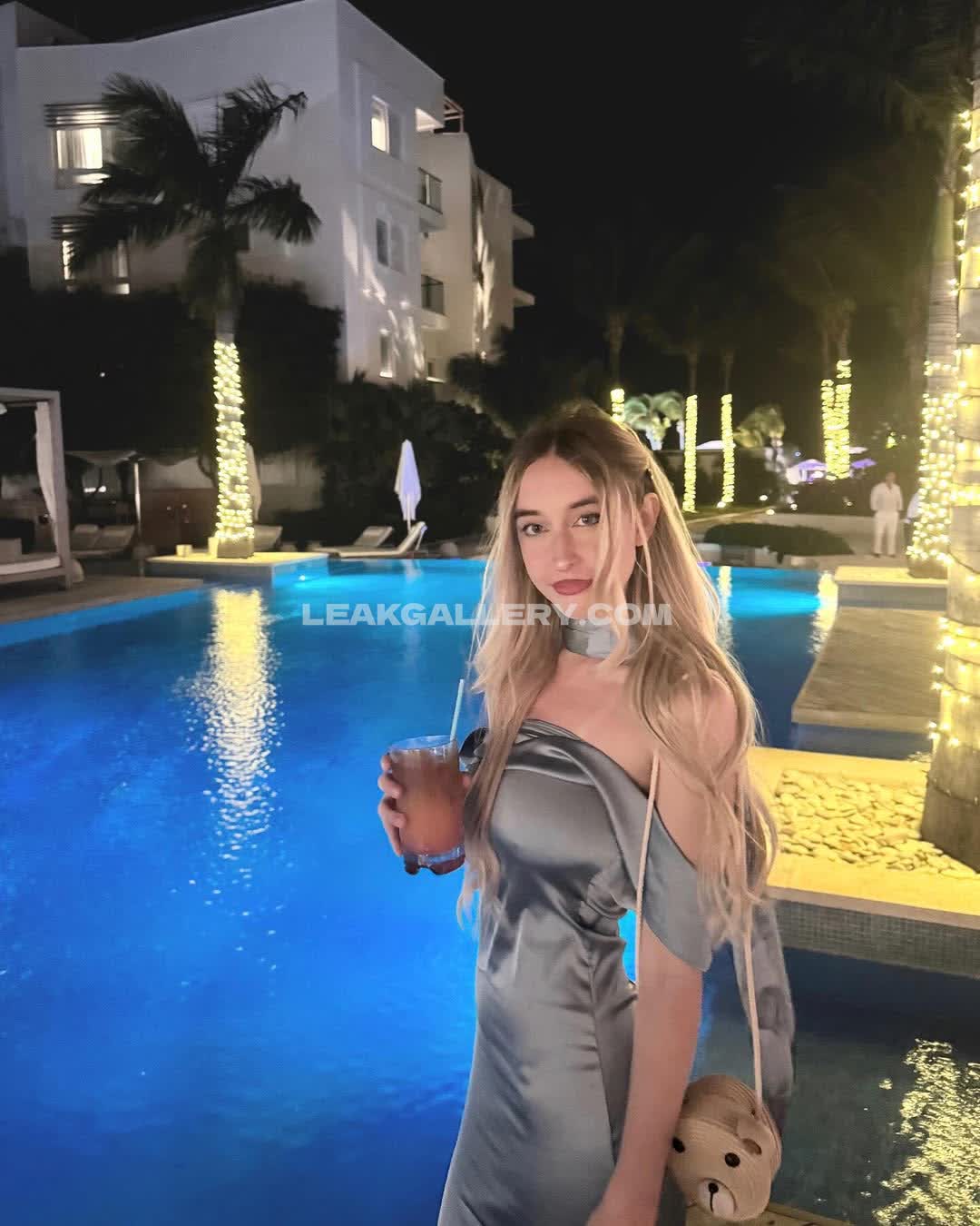 Leaberry_ Exclusive Leaked Nude OnlyFans #9911652