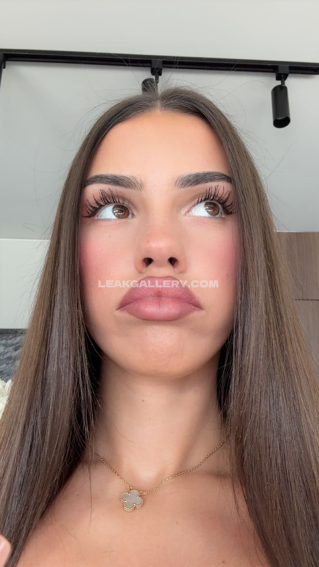 Leahhalton / leahholton Exclusive Leaked Nude OnlyFans #9255395
