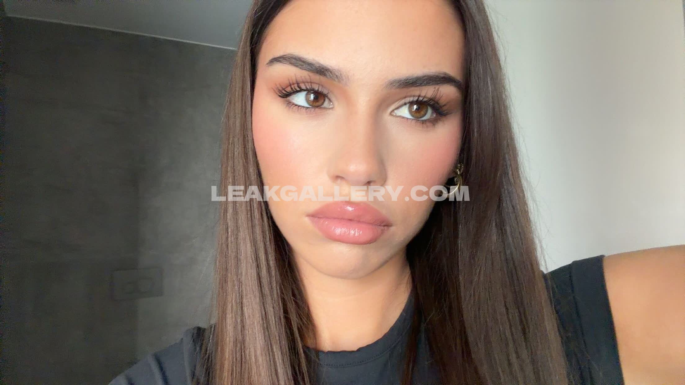Leahhalton / leahholton Exclusive Leaked Nude OnlyFans #9256979