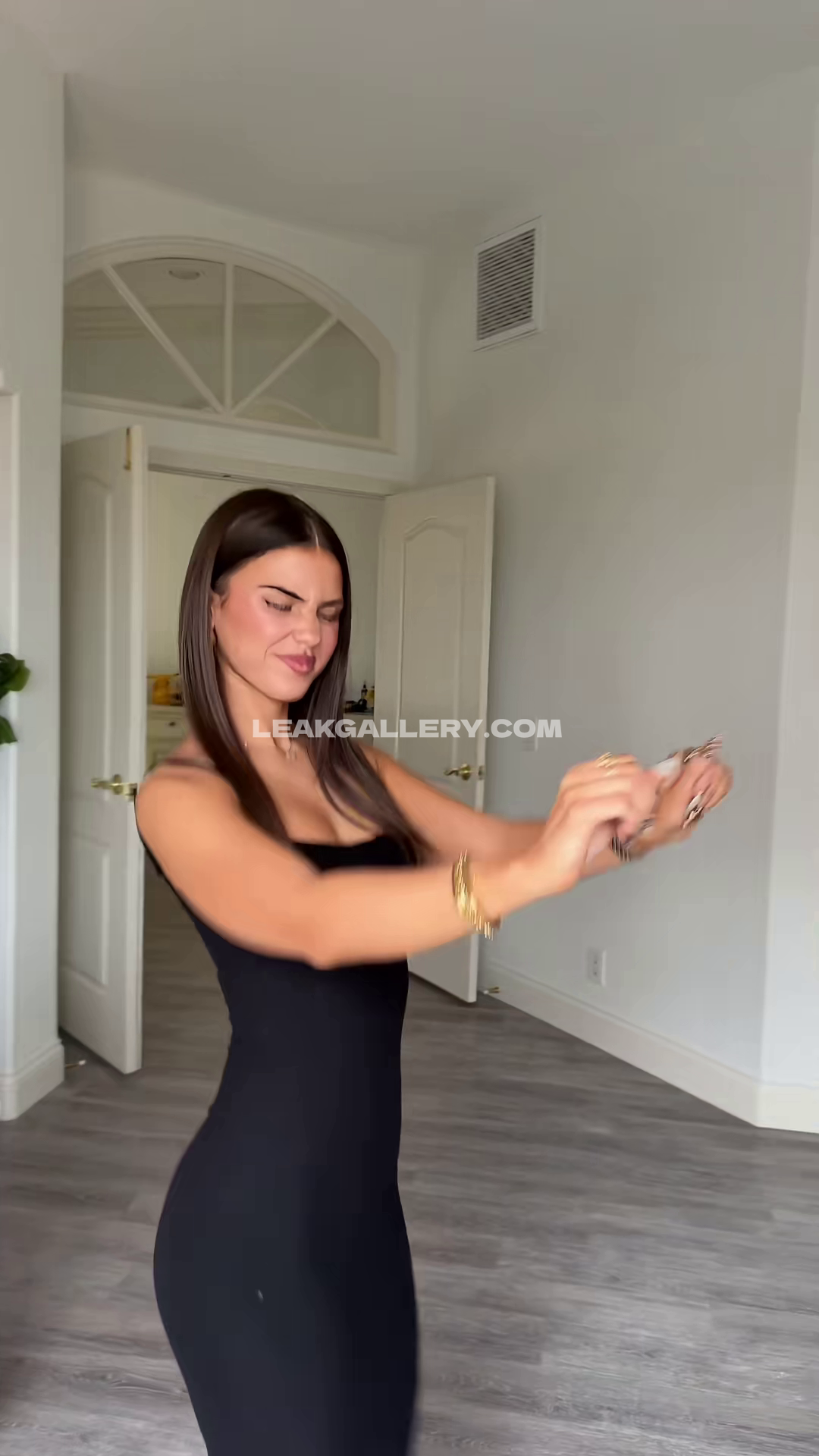 Leahhalton / leahholton Exclusive Leaked Nude OnlyFans #9252258