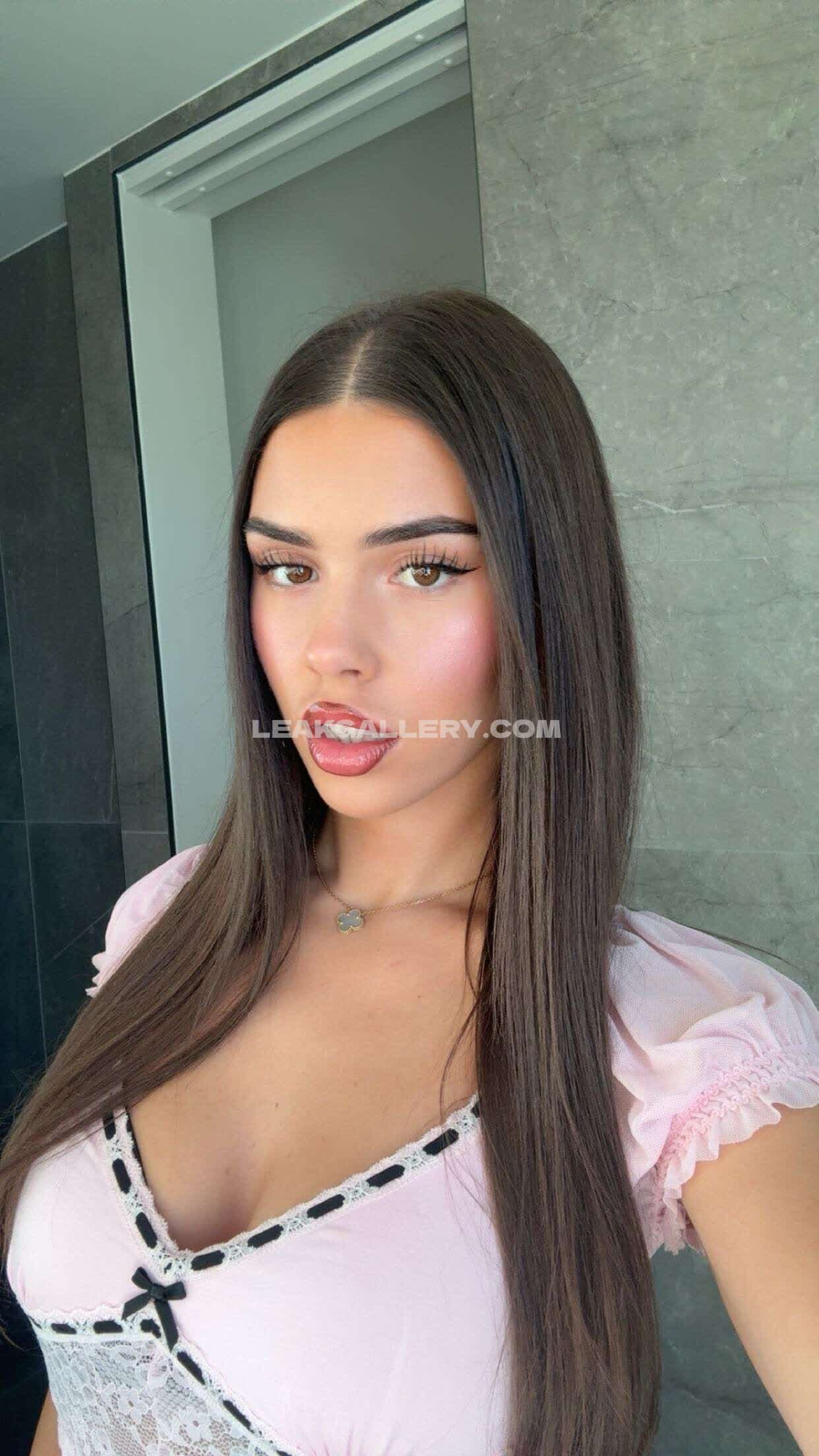 Leahhalton / leahholton Exklusiv geleakte Nacktbilder von OnlyFans #9253511