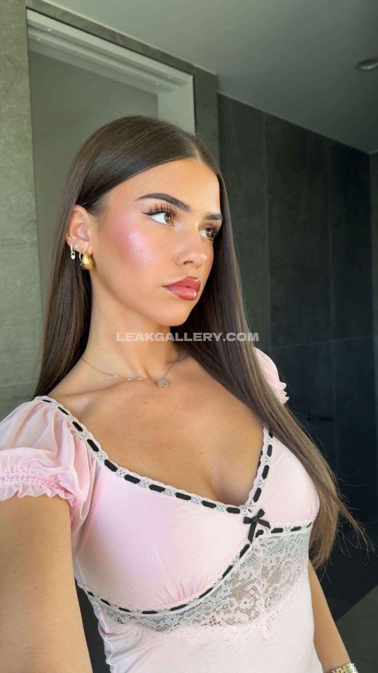 Leahhalton / leahholton Exclusiva filtración de OnlyFans desnuda #9251499