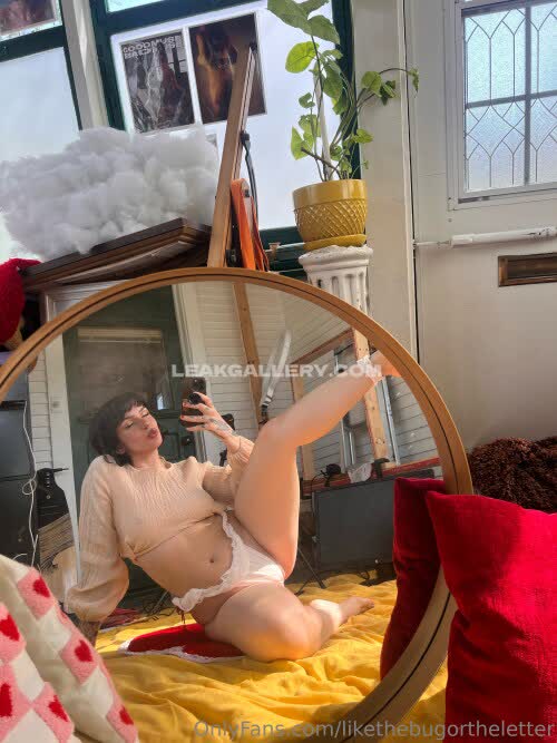 Likethebugortheletter Exclusive Leaked Nude OnlyFans #10487751