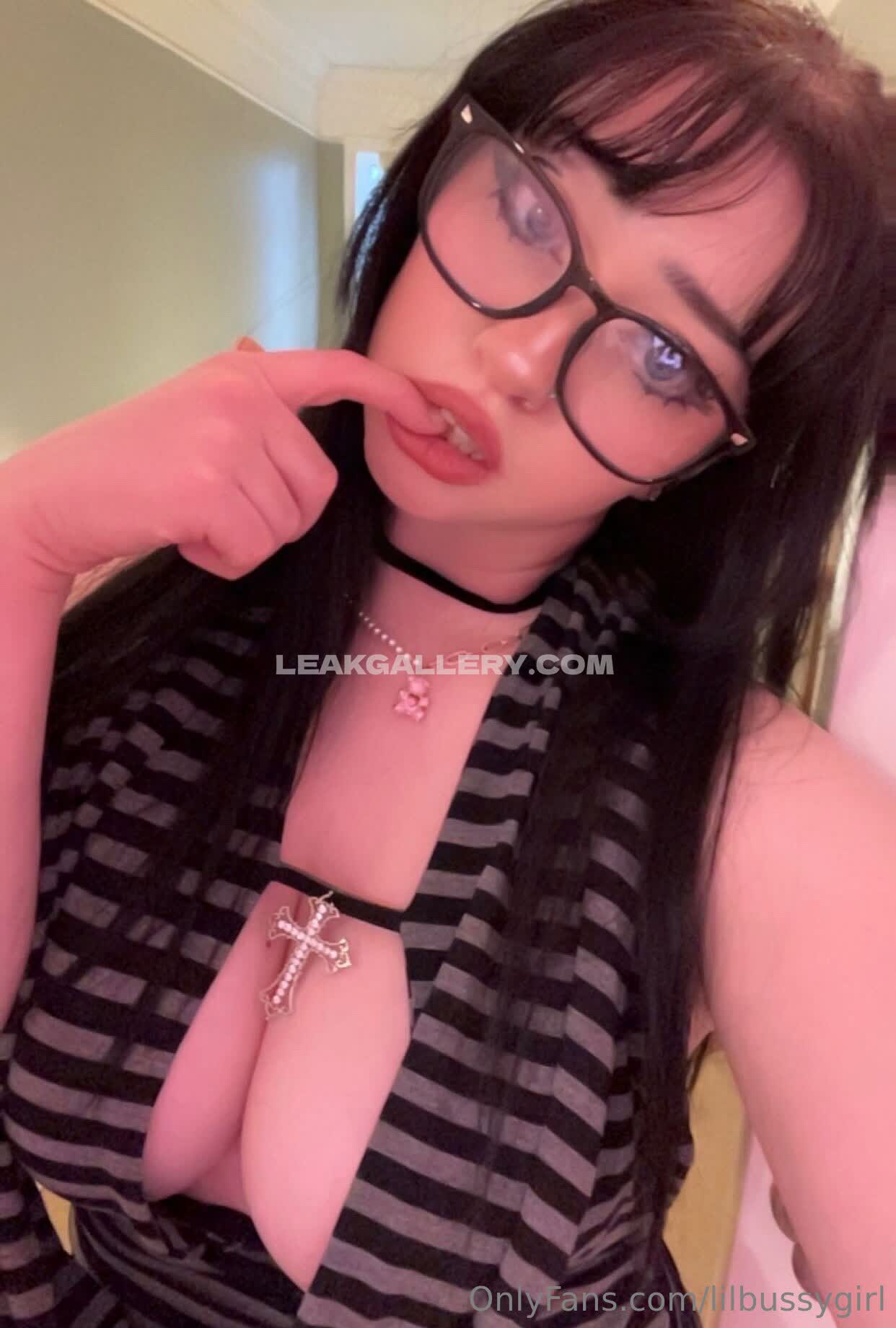 Lilbussygirl / awisp / emmacole Exclusive Leaked Nude OnlyFans #10164910