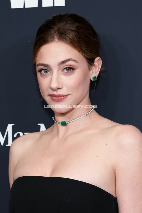 Lilireinhart Exclusive Leaked Nude OnlyFans #10929263