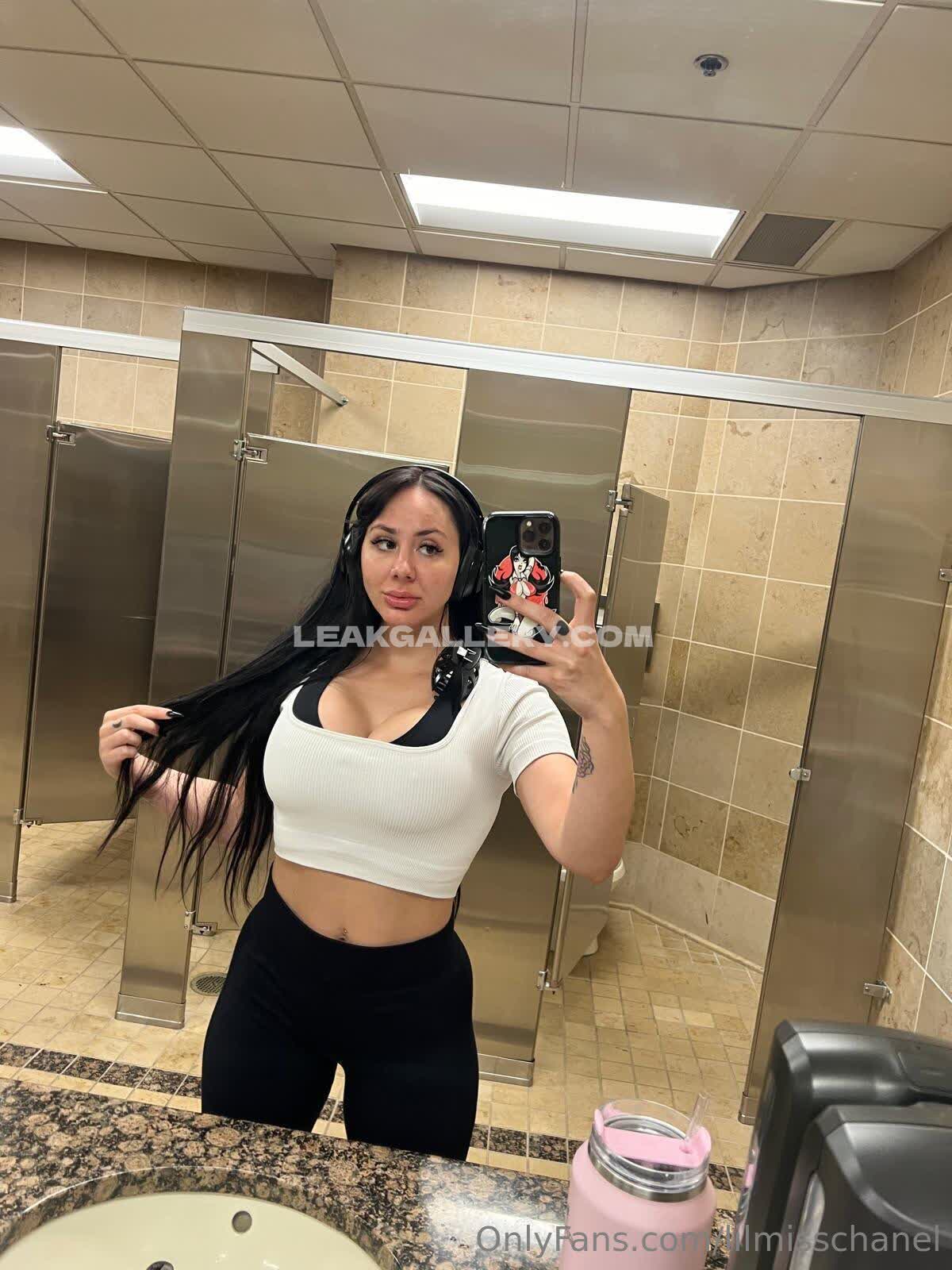 Lilmisschanel Exclusive Leaked Nude OnlyFans #8433221