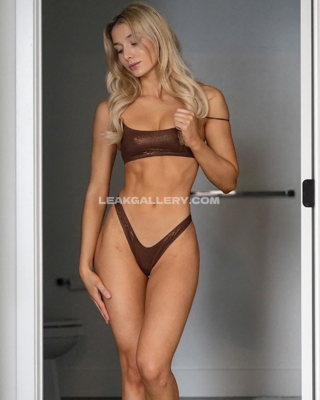 Linabelfiore Exclusieve gelekte naaktcontent van OnlyFans #8997402