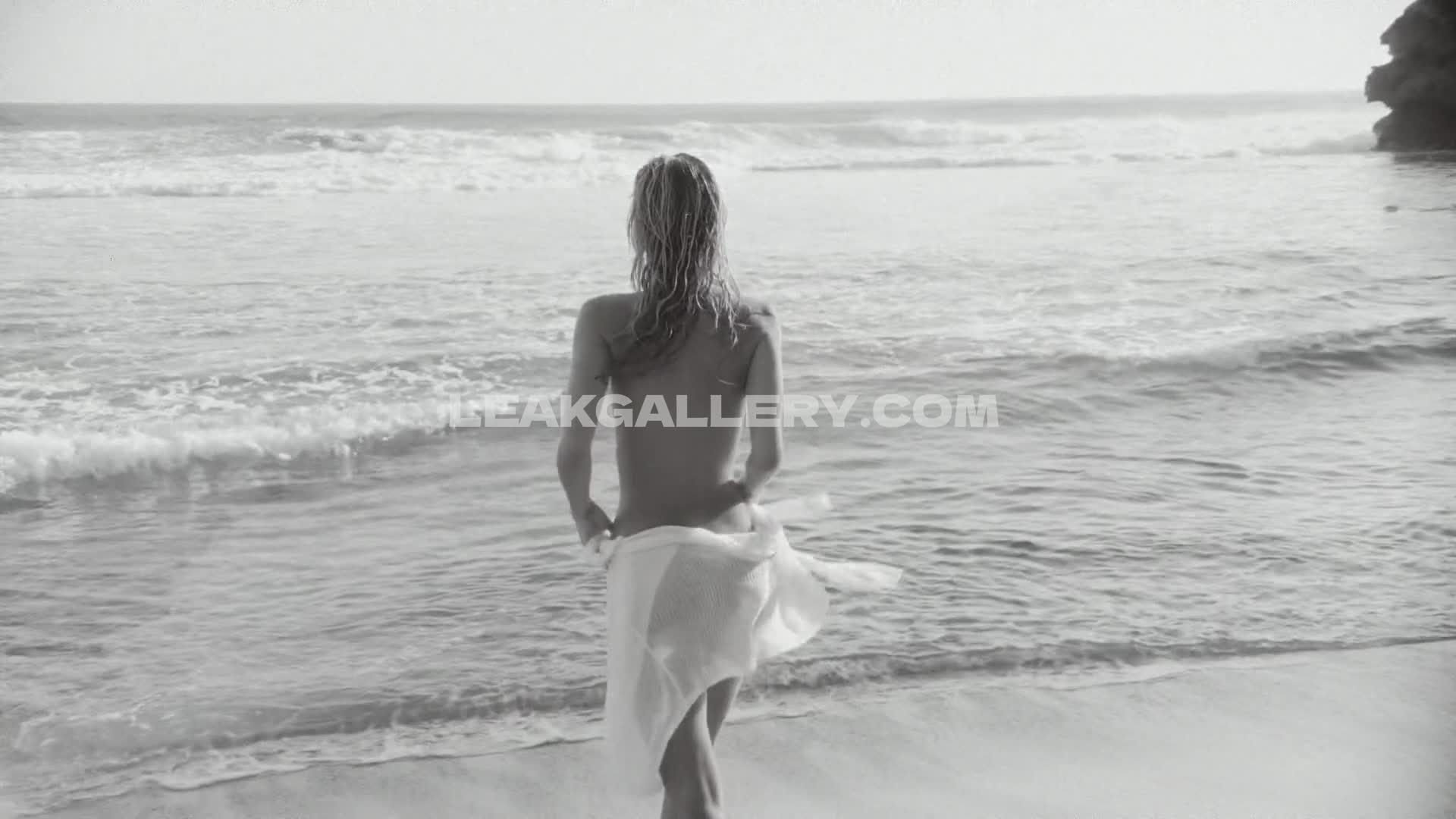 Lindsaydemyan Exclusive Leaked Nude OnlyFans #9428658