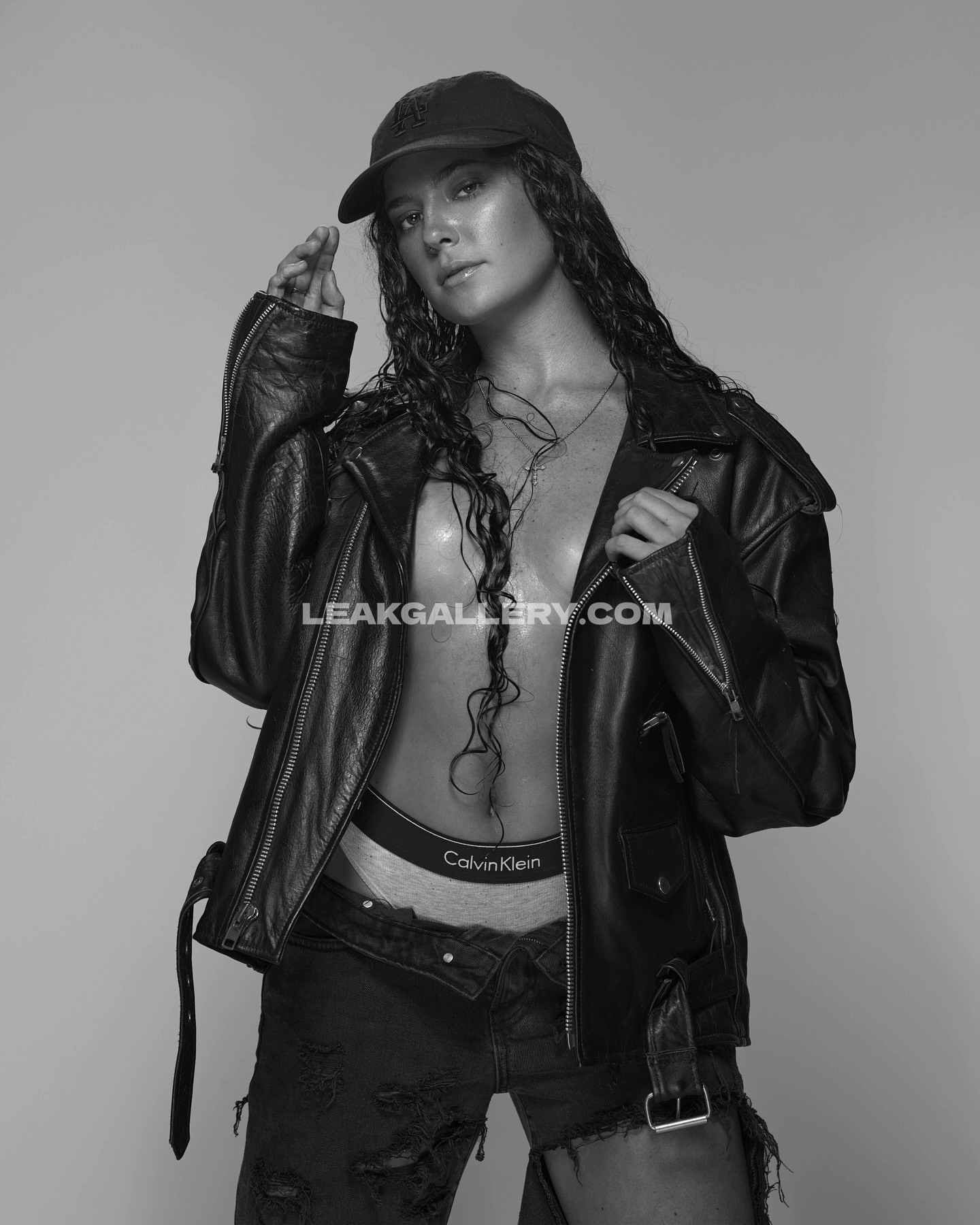 Lindzshieldz Exclusive Leaked Nude OnlyFans #9882435