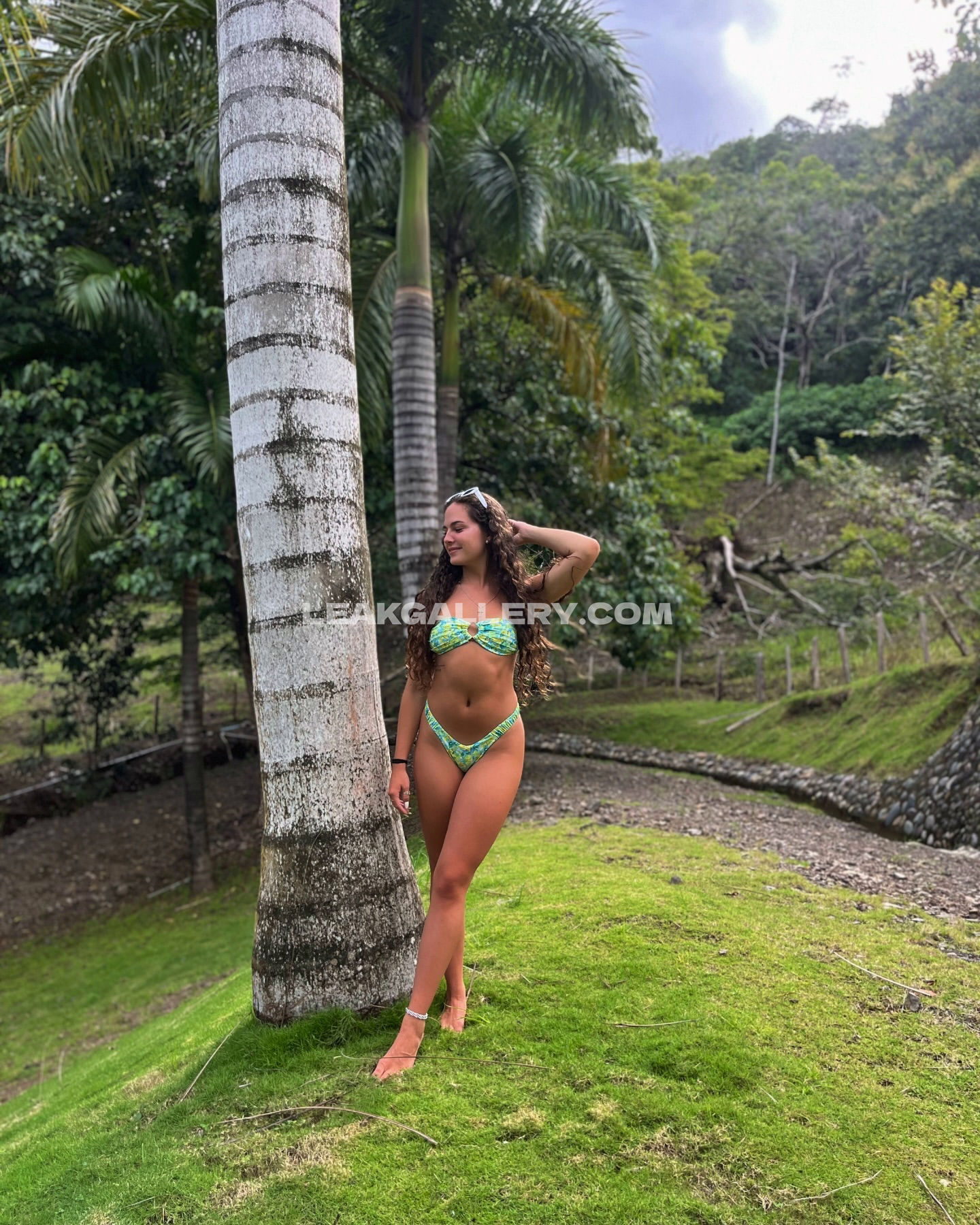 Lindzshieldz Exclusive Leaked Nude OnlyFans #9882701