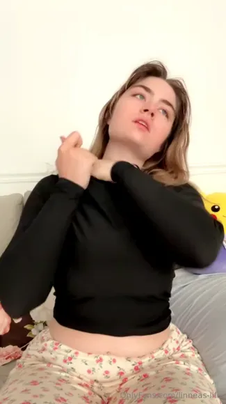 linneas_feet video thumbnail