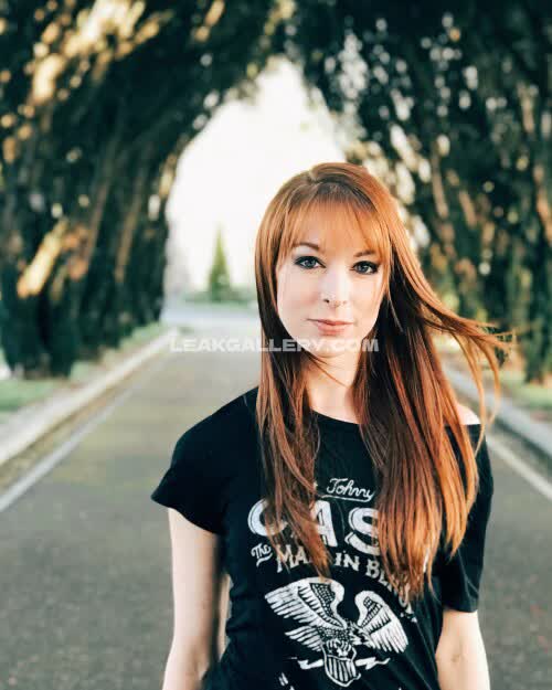 Lisafoiles Exclusive Leaked Nude OnlyFans #10719380