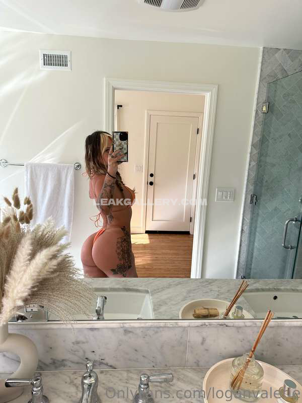 Loganvalerie Exclusive Leaked Nude OnlyFans #10177617