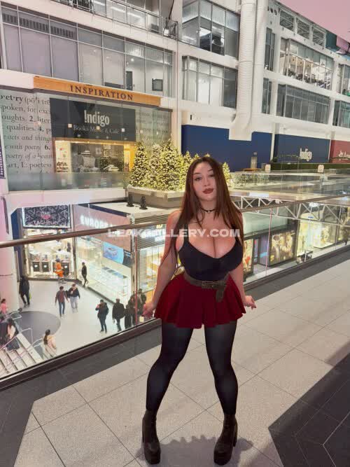 Louisakhovanski / loukhovanski Exclusive Leaked Nude OnlyFans #10888618