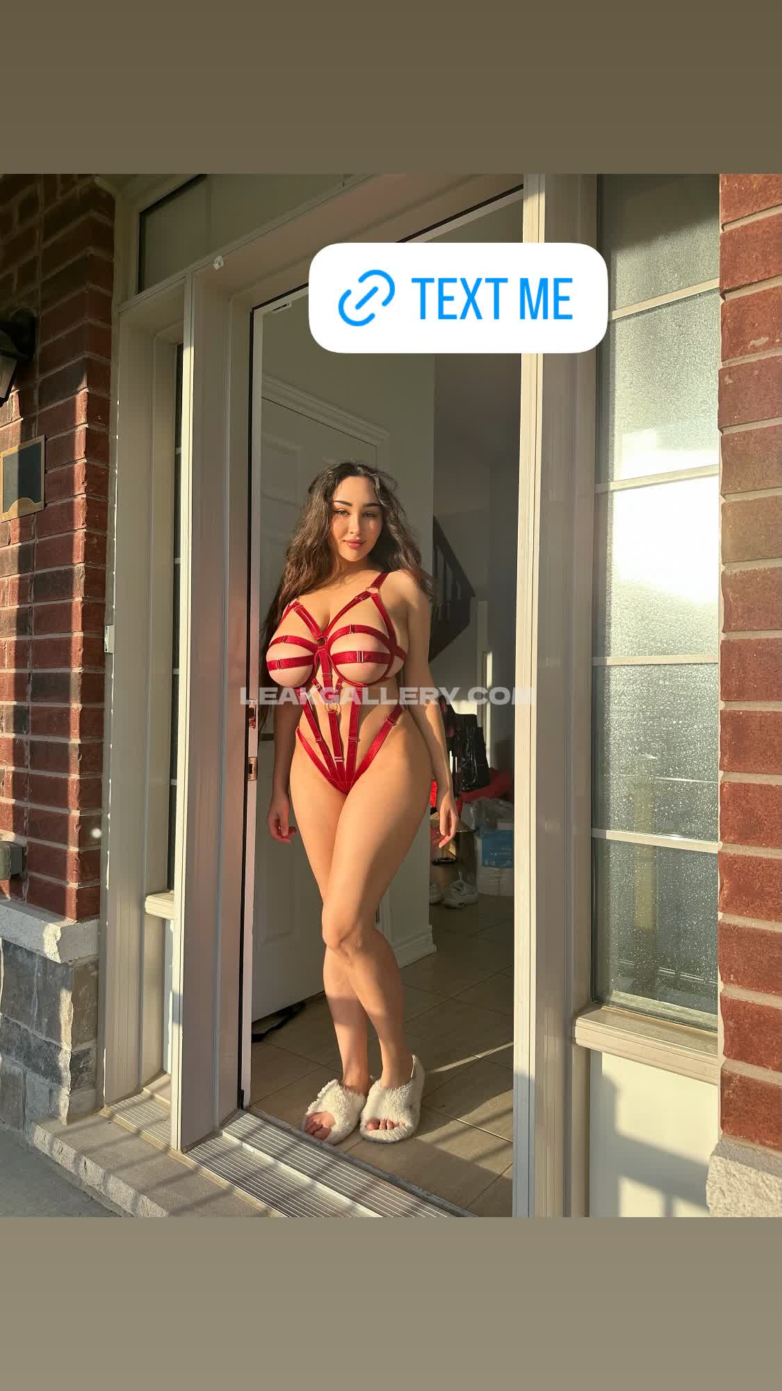 Louisakhovanski / loukhovanski Exclusive Leaked Nude OnlyFans #9008681