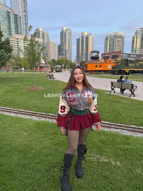Louisakhovanski / loukhovanski Exclusive Leaked Nude OnlyFans #10864283